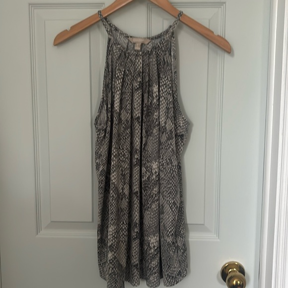 Halter top - Picture 1 of 3